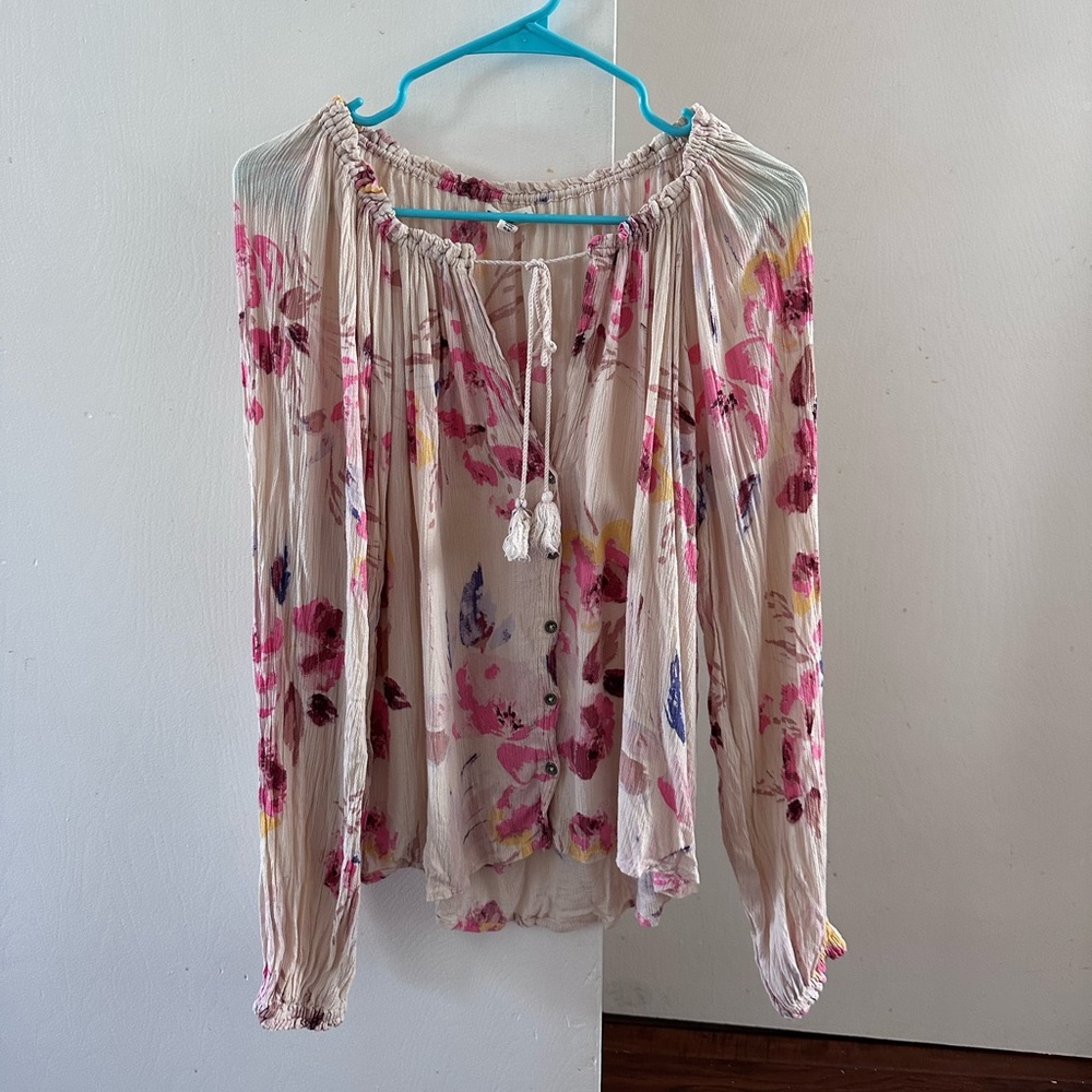 Billabong floral blouse